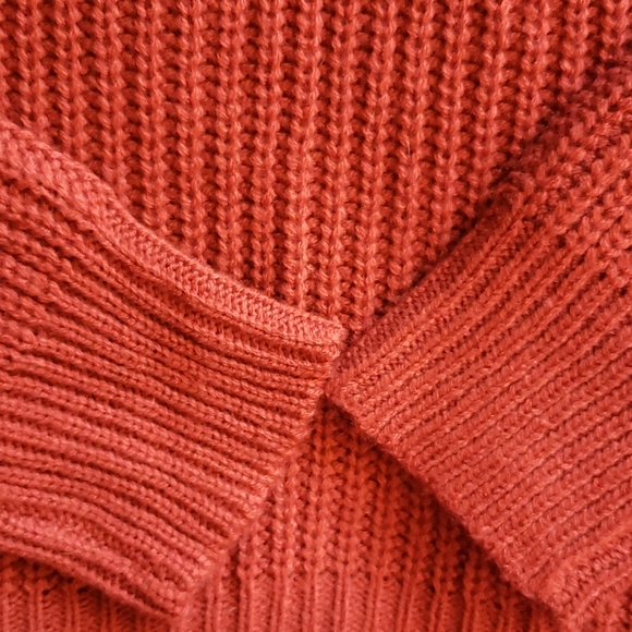 Cropped knitted dark orange/rust coloured sweater - Picture 5 of 5